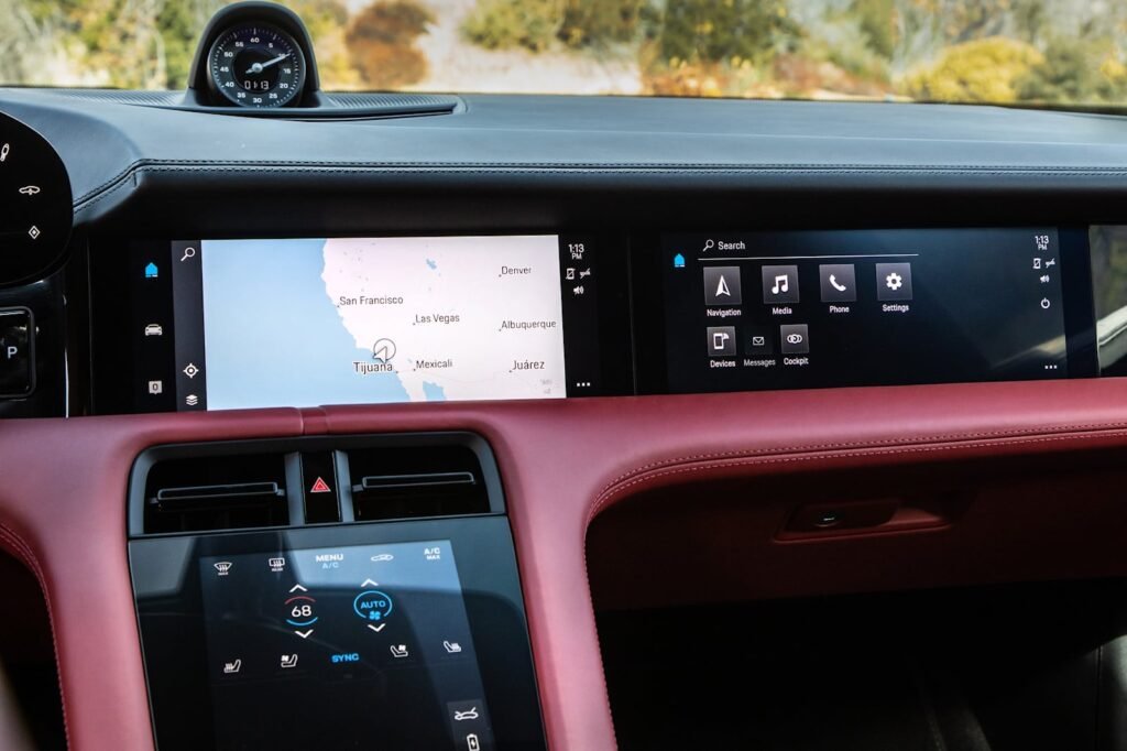 the-porsche-taycan-has-a-problem-with-its-infotainment-screen
