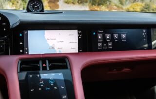 the-porsche-taycan-has-a-problem-with-its-infotainment-screen