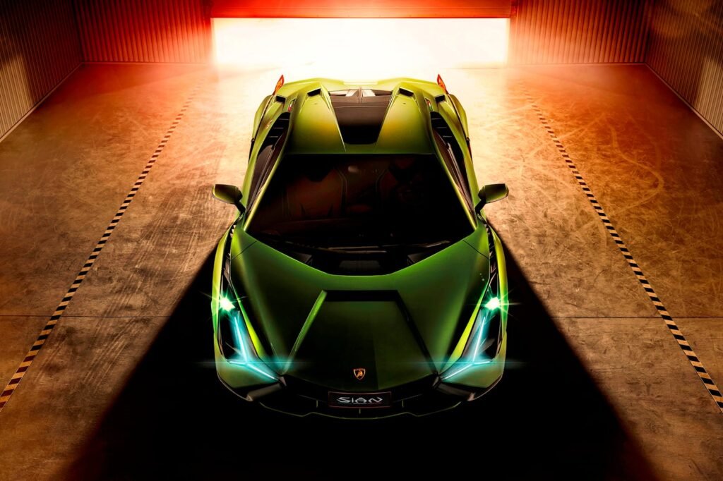 don’t-worry,-big,-loud-lamborghini-isn’t-going-electric-quietly