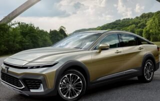 leaked:-new-toyota-crown-ready-to-replace-the-avalon