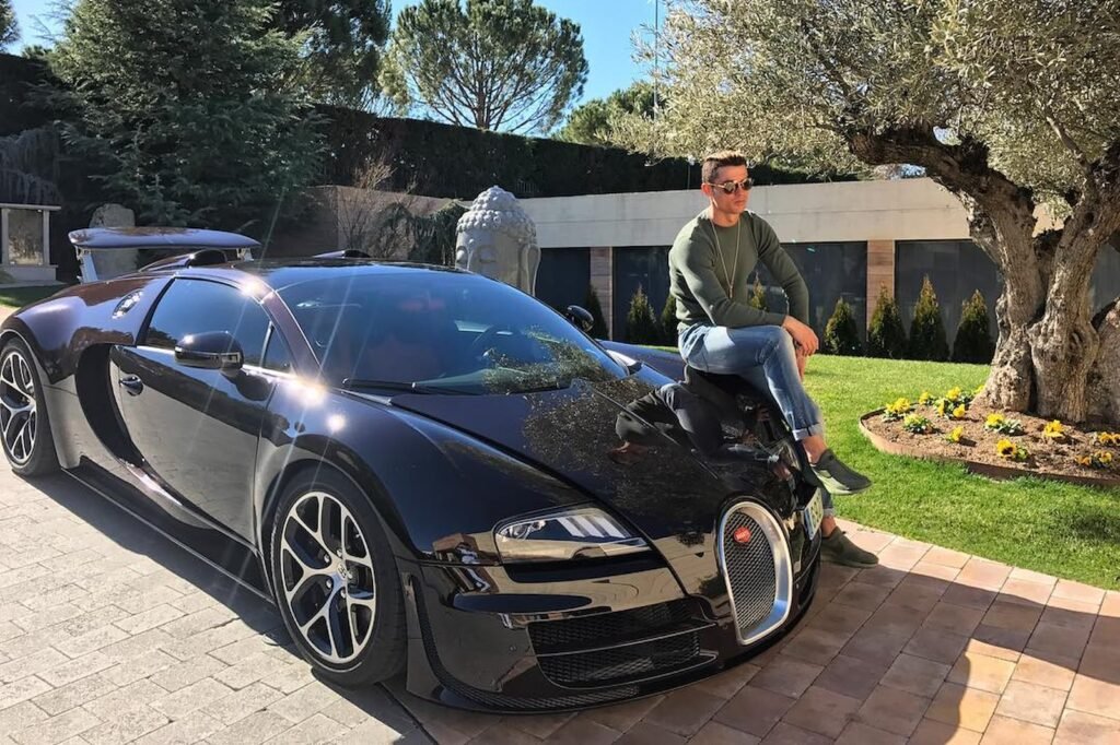 cristiano-ronaldo’s-bugatti-veyron-grand-sport-vitesse-crashed-into-a-wall