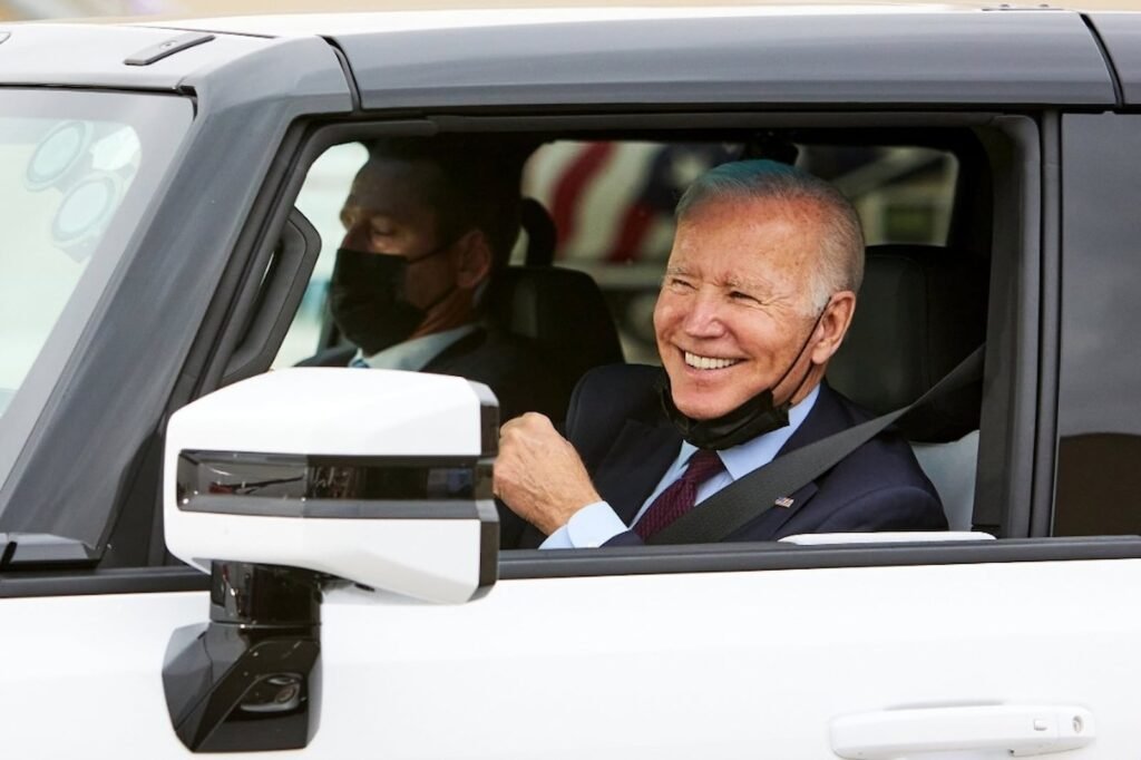 president-biden-steps-in-to-stop-insane-gas-prices