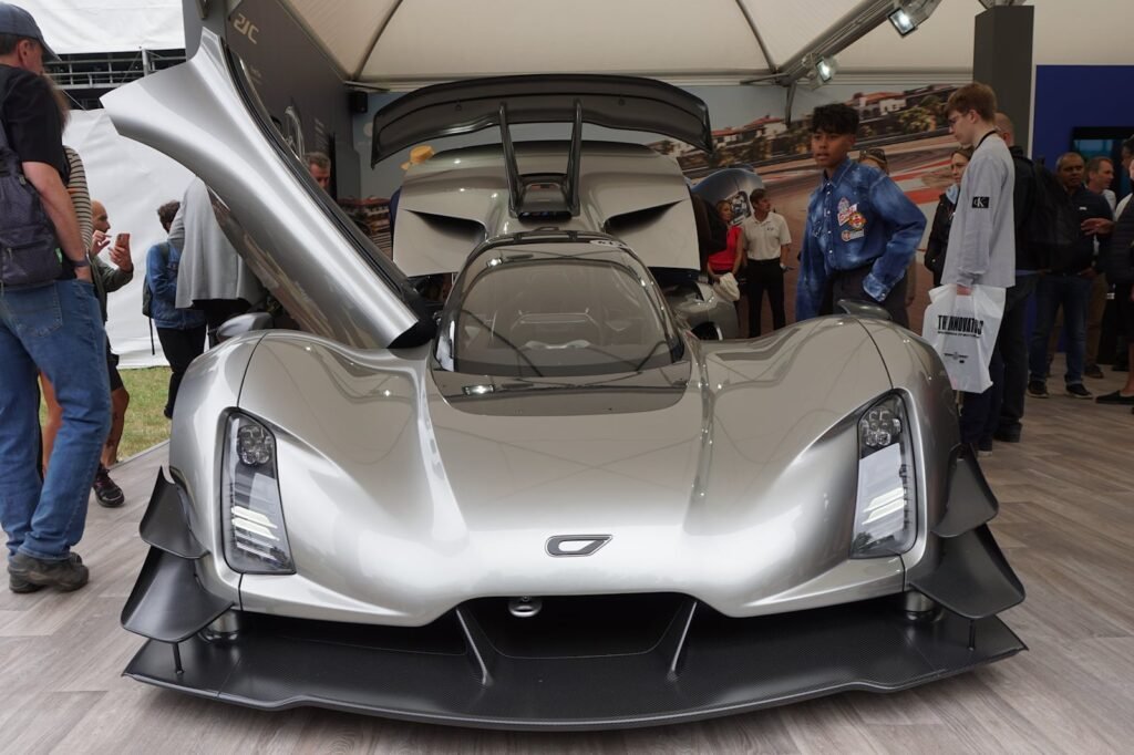 czinger-to-challenge-hypercar-elite-with-2-incredible-new-models