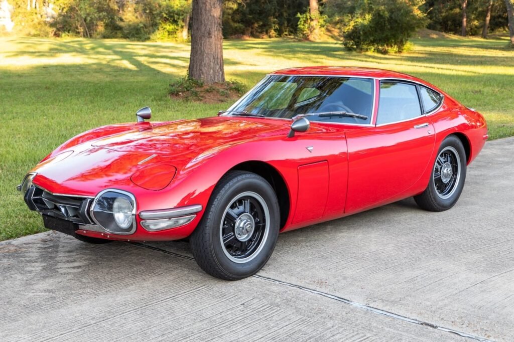 us-titled-toyota-2000gt-will-sell-for-record-price