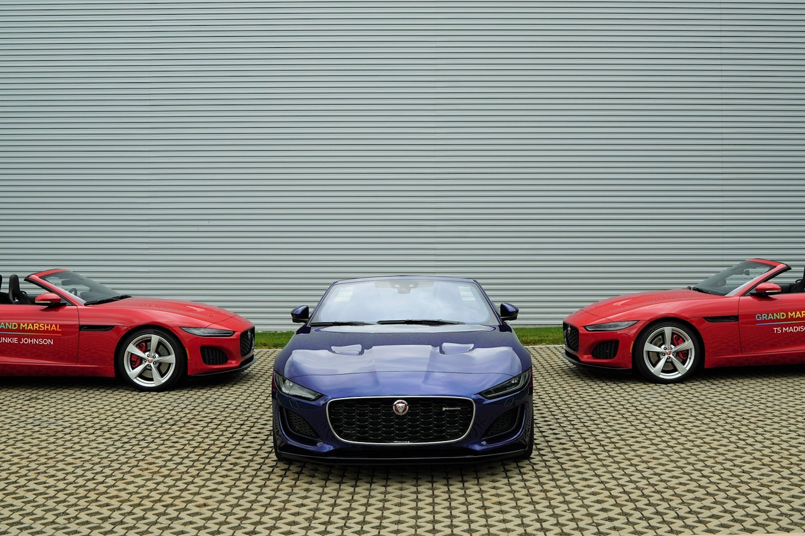 jaguar-land-rover’s-pride-convoy-ready-to-rock-in-nyc