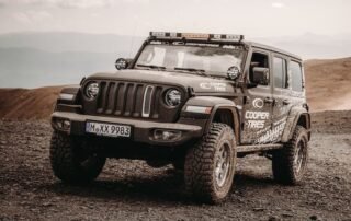 jeep-wrangler-used-to-put-virtually-indestructible-tire-to-the-test