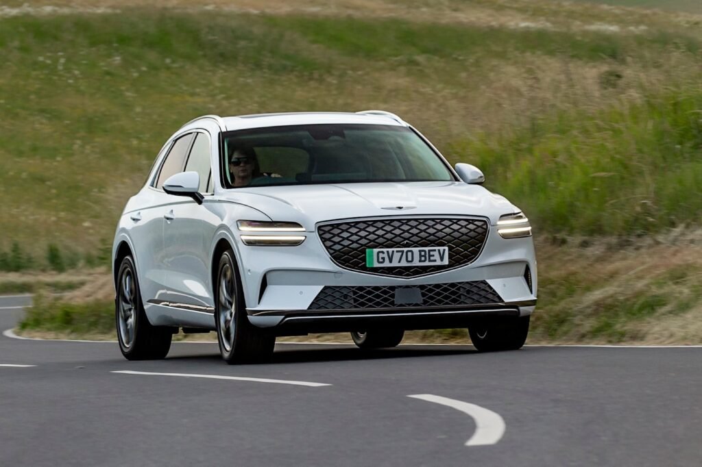 watch:-genesis-electrified-gv70-acted-as-butler-at-goodwood