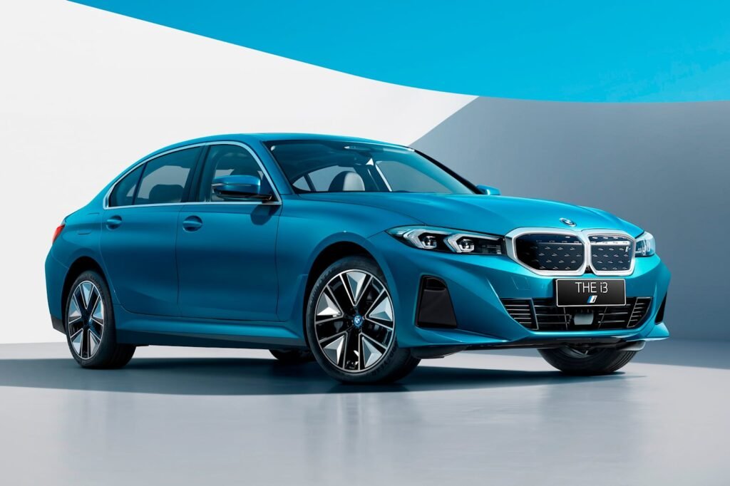 bmw-secretly-building-the-electric-wagons-of-our-dreams