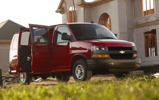 america’s-ancient-gas-powered-v8-vans-will-finally-be-replaced