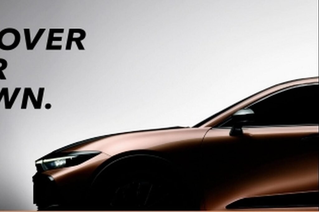 teased:-new-toyota-crown-looks-sleek-in-flashy-bronze