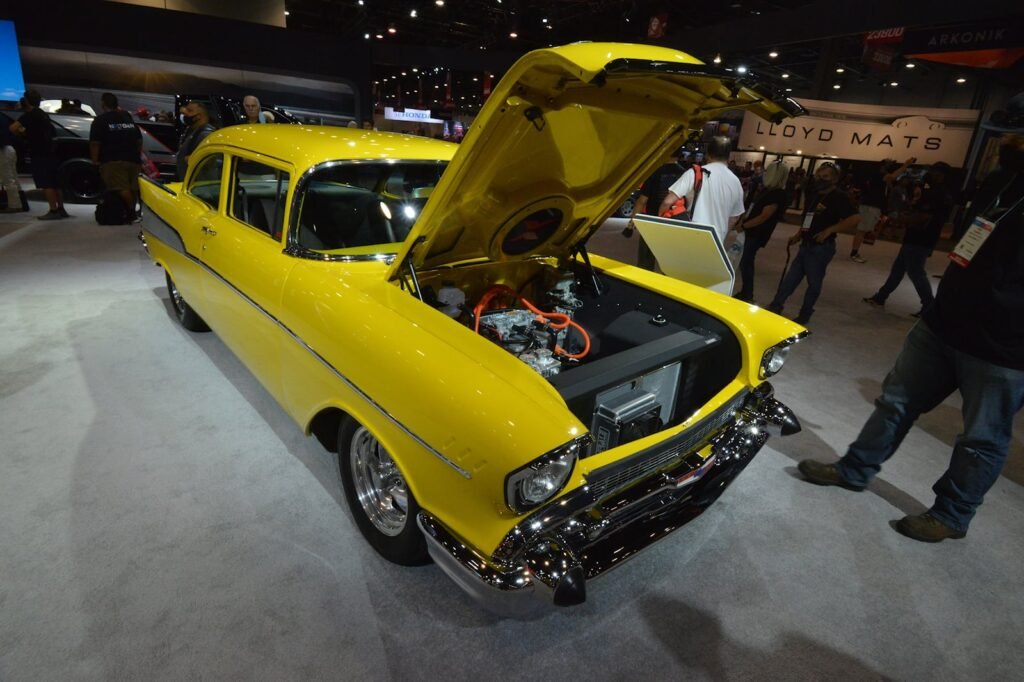 2022-sema-show-will-embrace-electric-cars