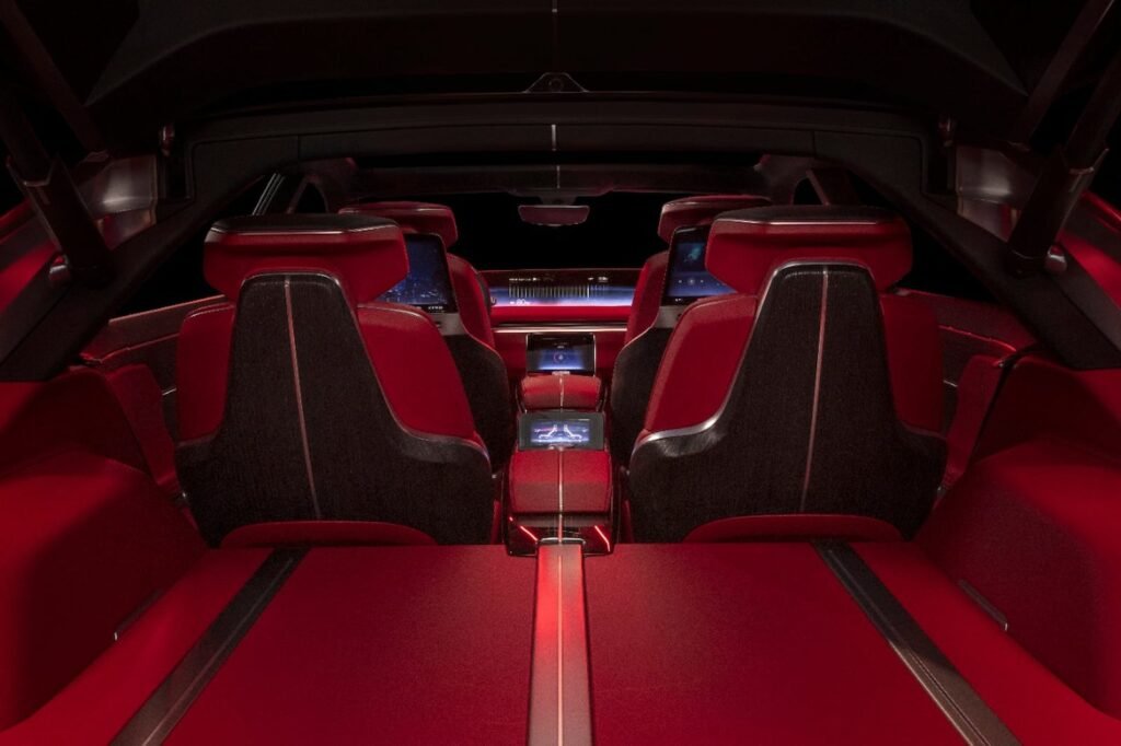 cadillac-shows-off-the-celestiq’s-$300,000-cabin