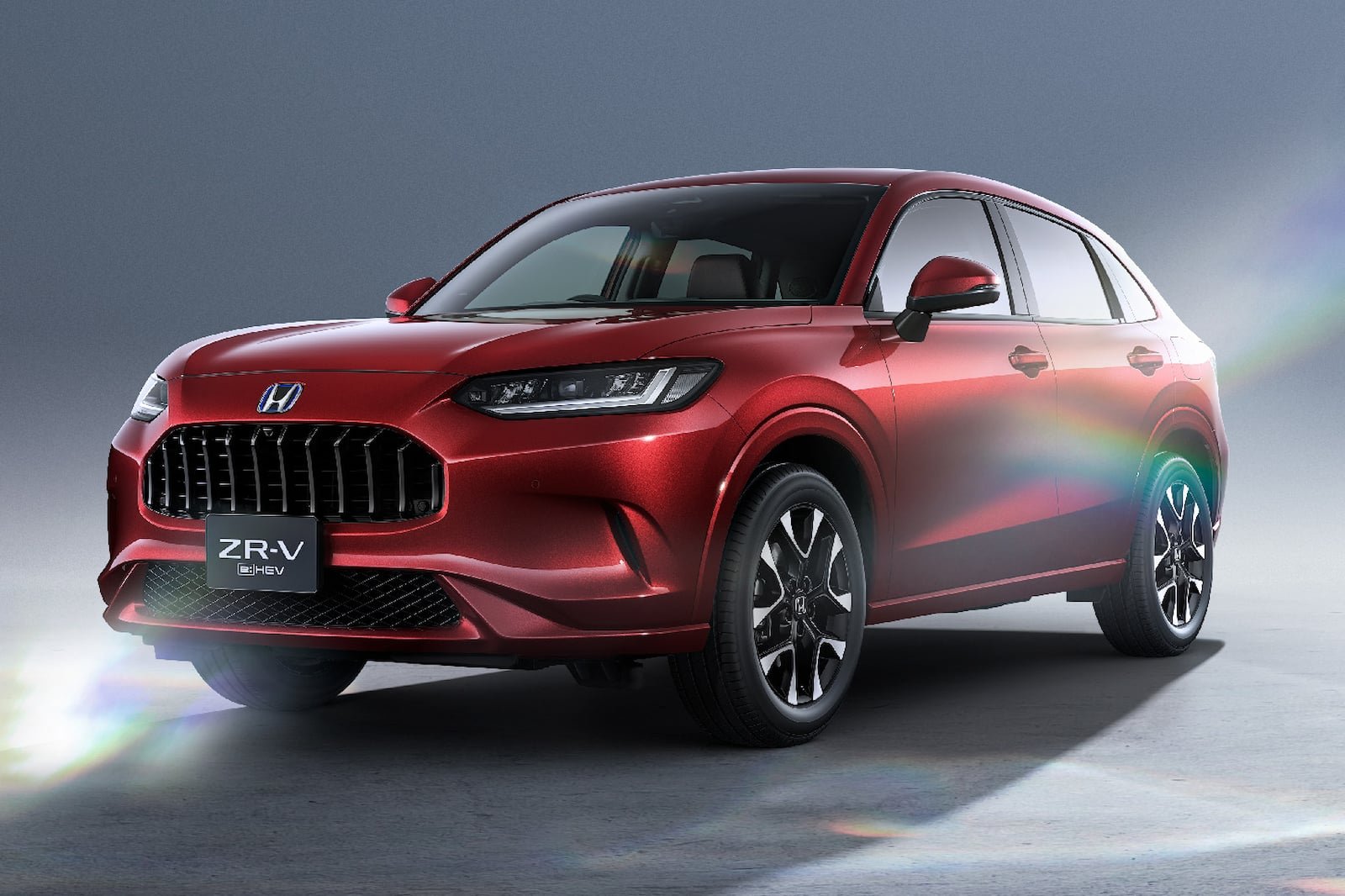 new-honda-hr-v-debuts-in-japan-with-new-name-and-hybrid-power