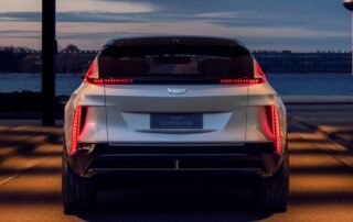 cadillac-lyriq-buyers-offered-big-discount-if-they-agree-to-be-tracked