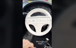 mazda-miata-owner-is-replacing-genuine-car-parts-with-nintendo-wii-controls