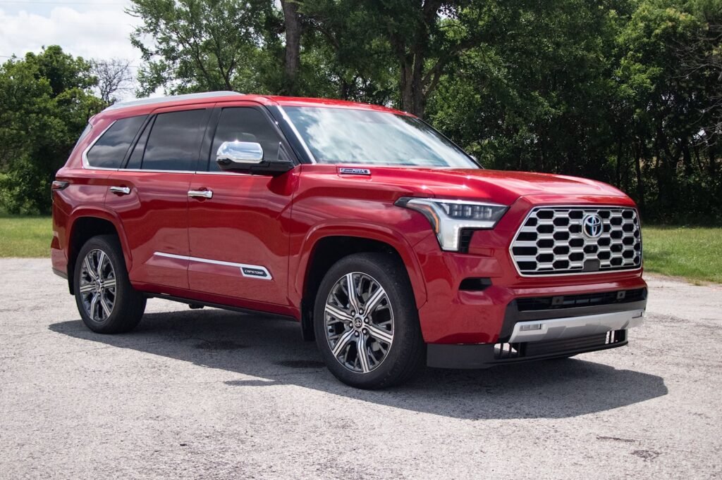 2023-toyota-sequoia-fuel-economy-figures-quietly-released