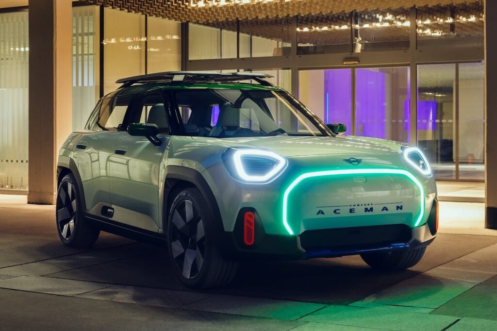 mini-aceman-concept-previews-a-funky-electric-suv