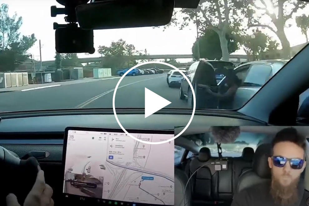 watch-tesla-full-self-driving-beta-prevent-crashing-into-open-car-door