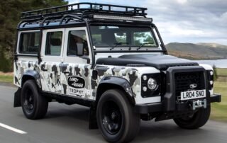 land-rover-unveils-special-defender-works-v8-trophy-ii-limited-edition-priced-at-$270,000