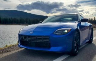 not-even-a-snow-storm-stops-the-nissan-z-from-being-fun