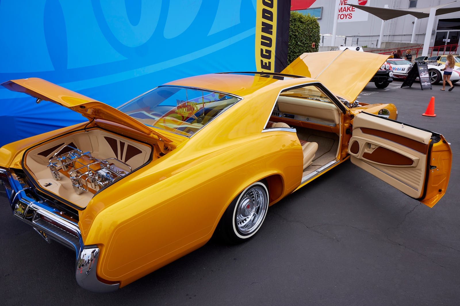 1969-buick-riviera-lowrider-is-a-golden-work-of-art