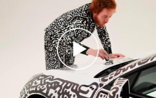 professional-doodler-transforms-tesla-model-3-into-doodle-masterpiece