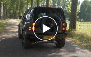watch-the-land-rover-defender-v8-hit-over-150-mph