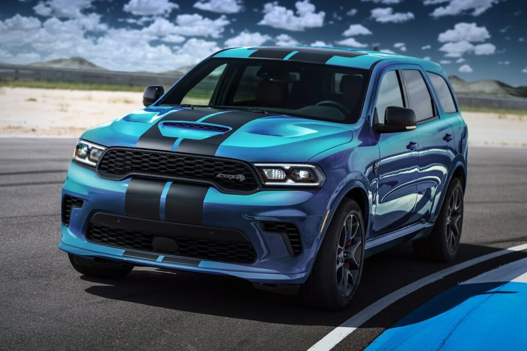 fire-breathing-dodge-durango-srt-hellcat-returns-for-2023