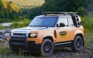 land-rover-defender-trophy-edition-pays-tribute-to-a-legend