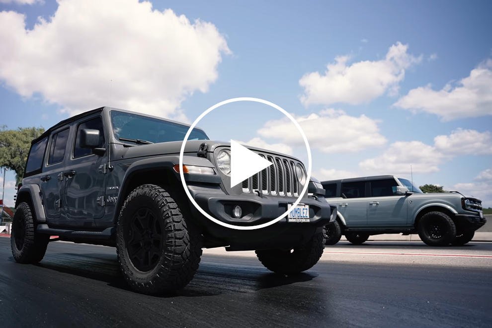 off-roader-drag-race:-ford-bronco-vs.-jeep-wrangler