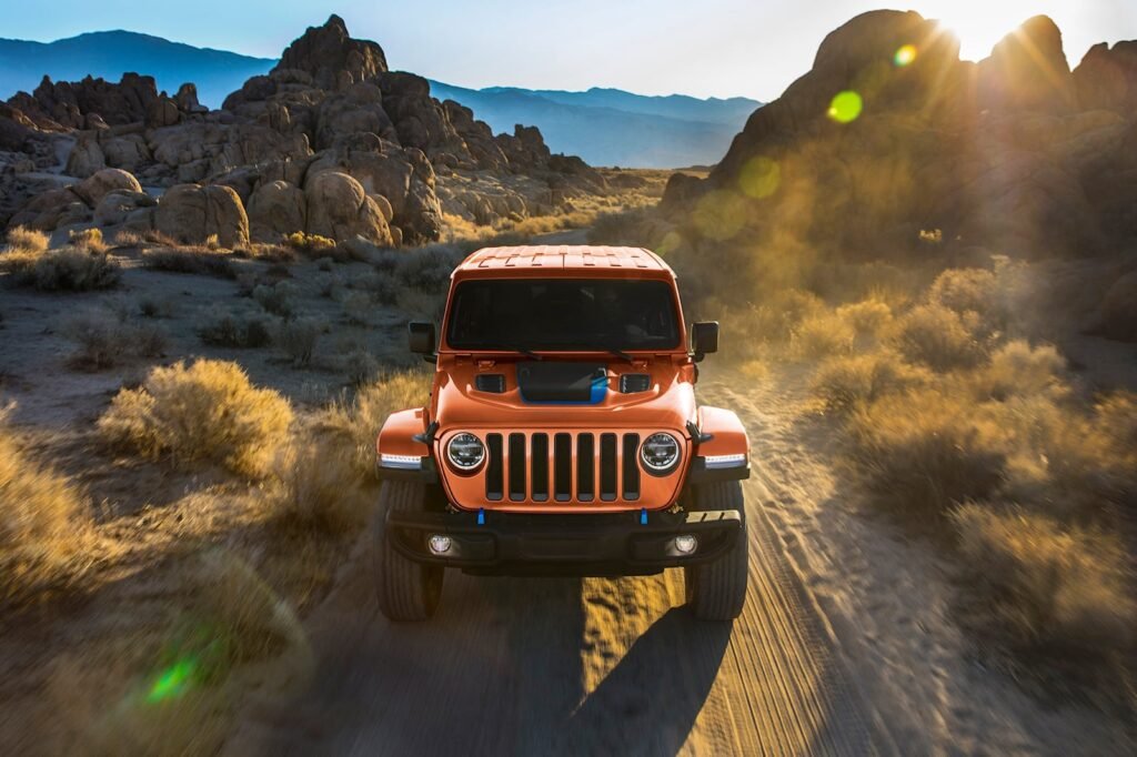jeep-wrangler-brings-back-punk’n-orange-paint-just-in-time-for-halloween